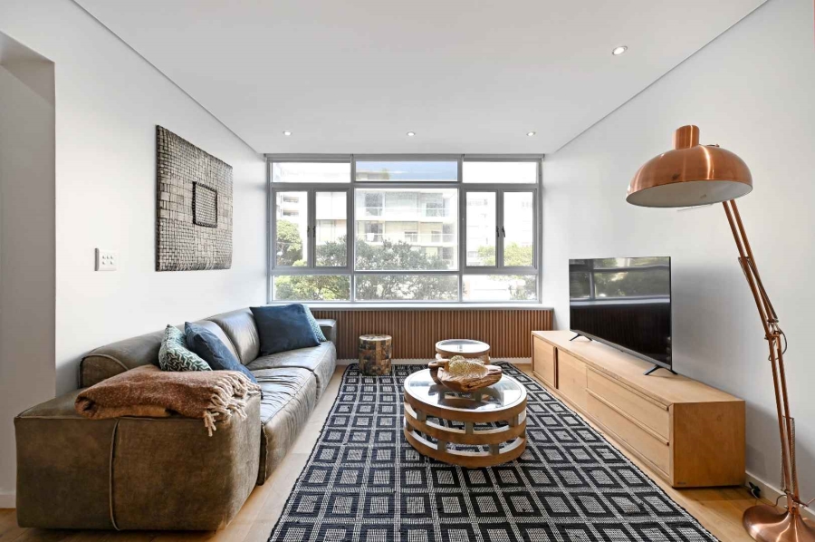 To Let 2 Bedroom Property for Rent in Sea Point Western Cape